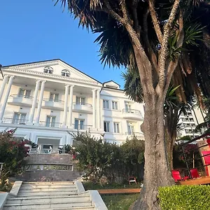 Duraku Hotel
