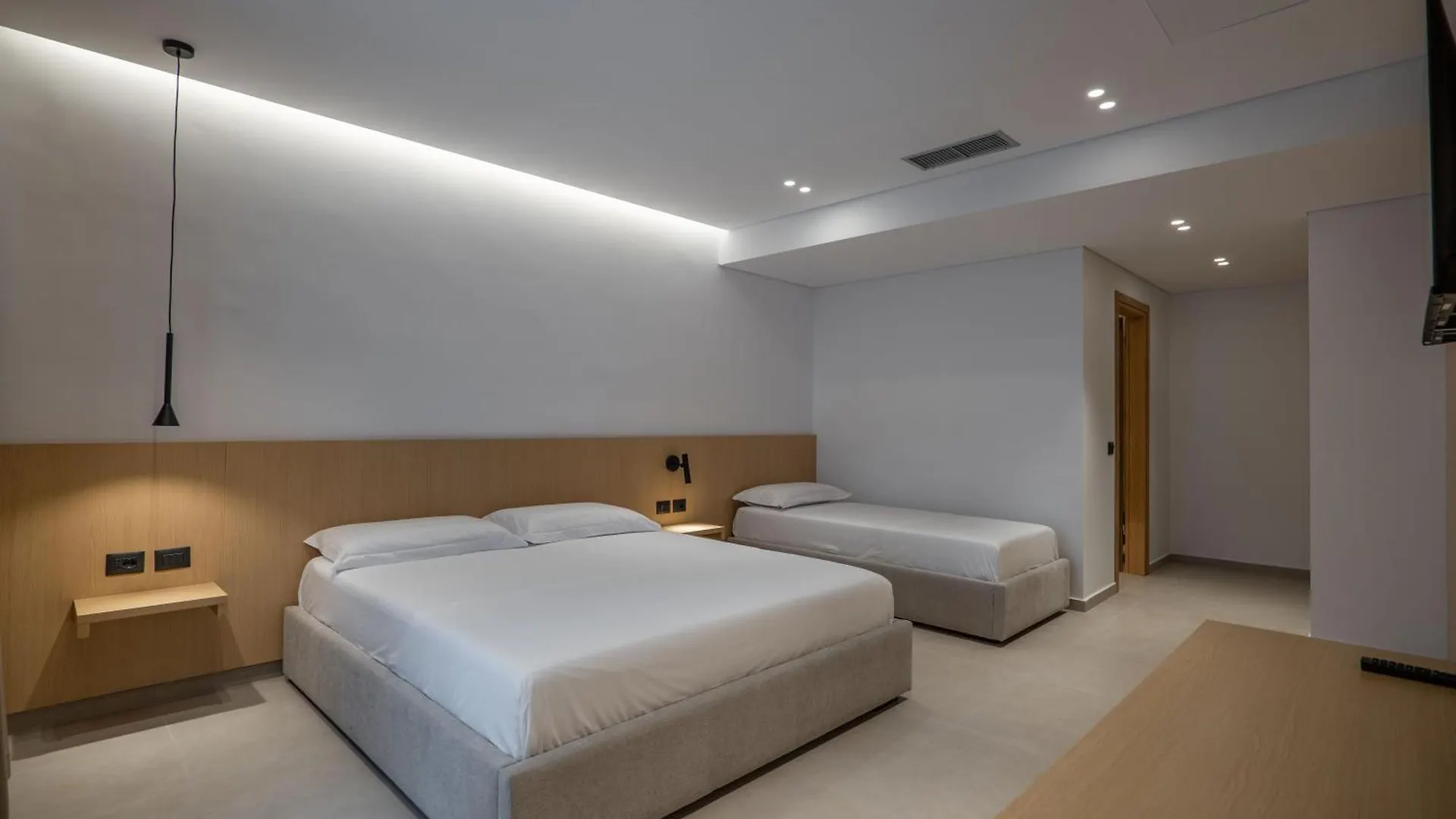 Austin Boutique Hotel Saranda 0*,  Albania